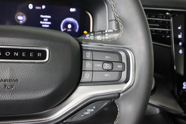 Used 2024 Jeep Wagoneer Series II AWD/4WD image 45