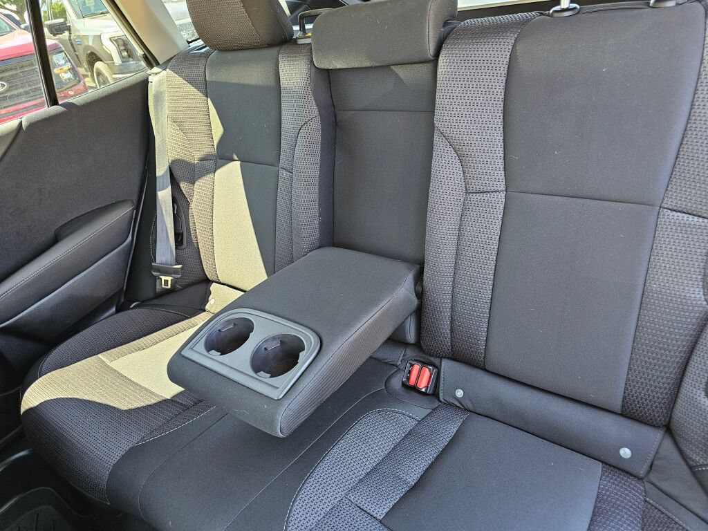 Used 2025 Subaru Outback Premium AWD/4WD image 13