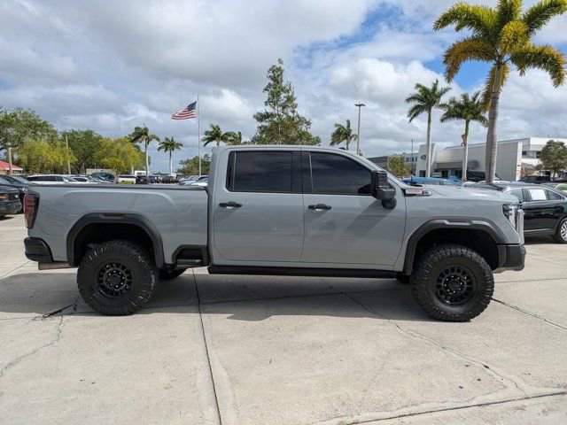 Used 2024 GMC Sierra 2500 AT4X w/ AT4X AEV Edition AWD/4WD image 3