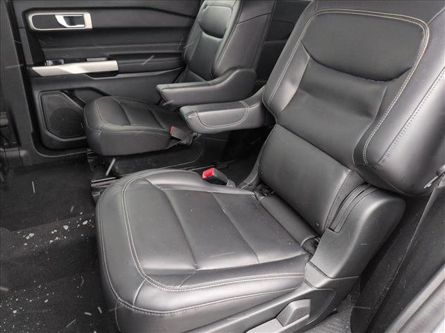 Certified 2022 Ford Explorer XLT w/ Equipment Group 202A image 18