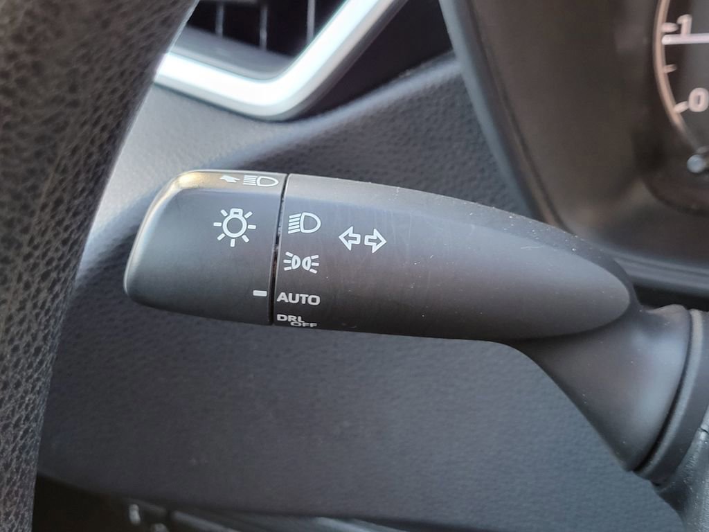 Used 2023 Toyota Corolla LE image 27