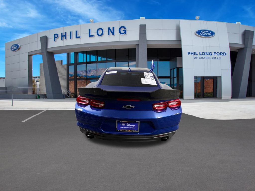 Used 2020 Chevrolet Camaro LT RWD image 4