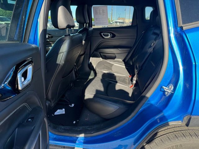 Used 2023 Jeep Compass Latitude w/ Convenience Group AWD/4WD image 15