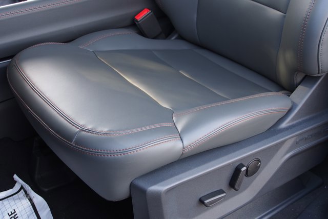 Certified 2025 Ford Expedition Max Active image 21