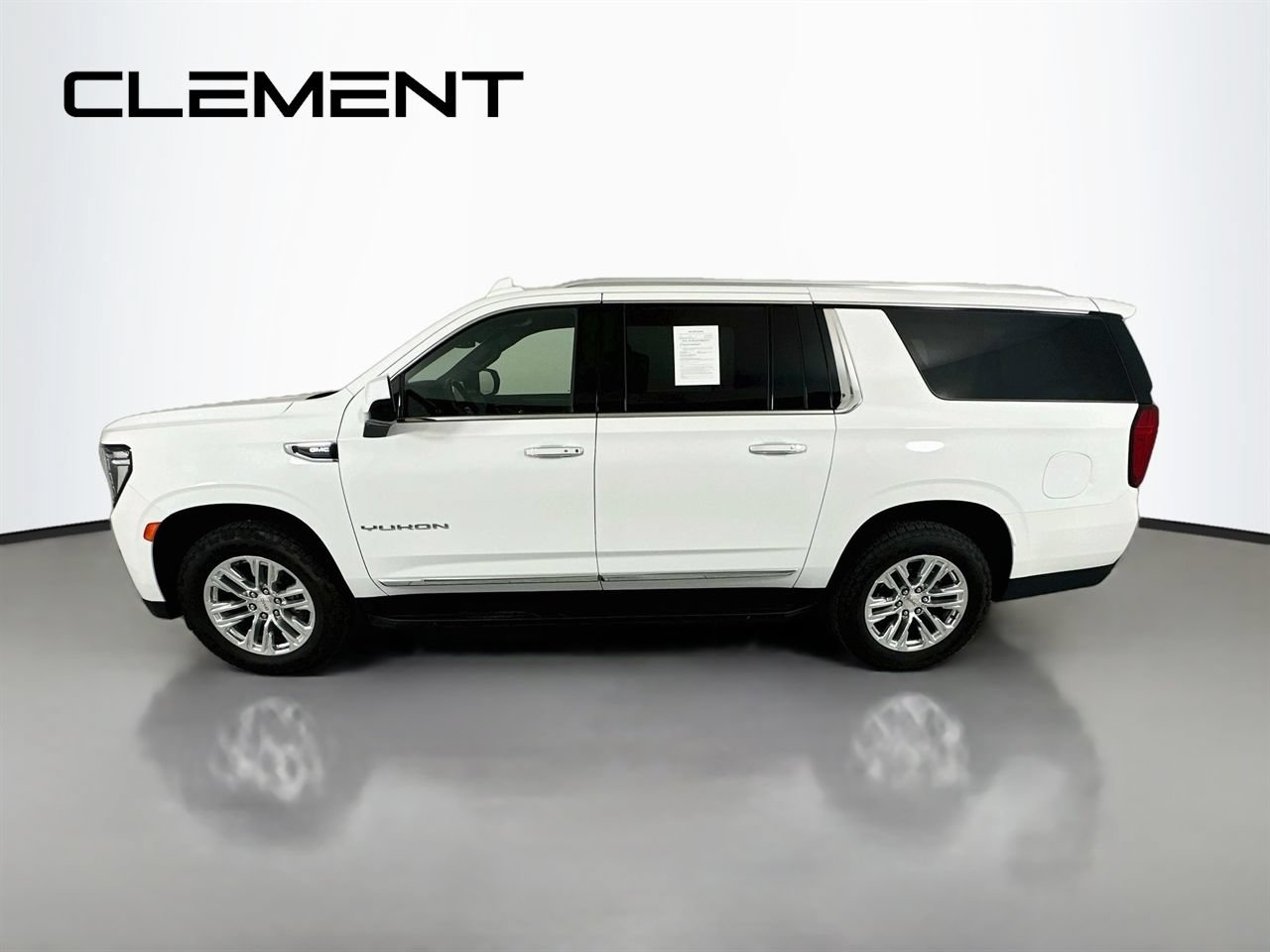 Used 2024 GMC Yukon XL SLT AWD/4WD image 6