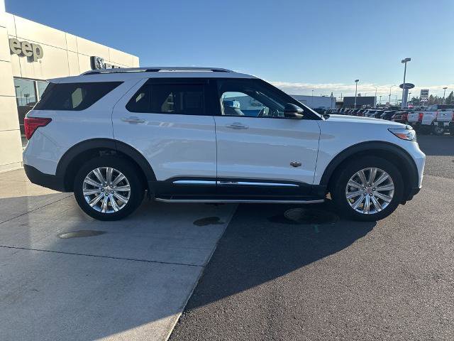 Certified 2022 Ford Explorer King Ranch w/ Premium Technology Package image 9