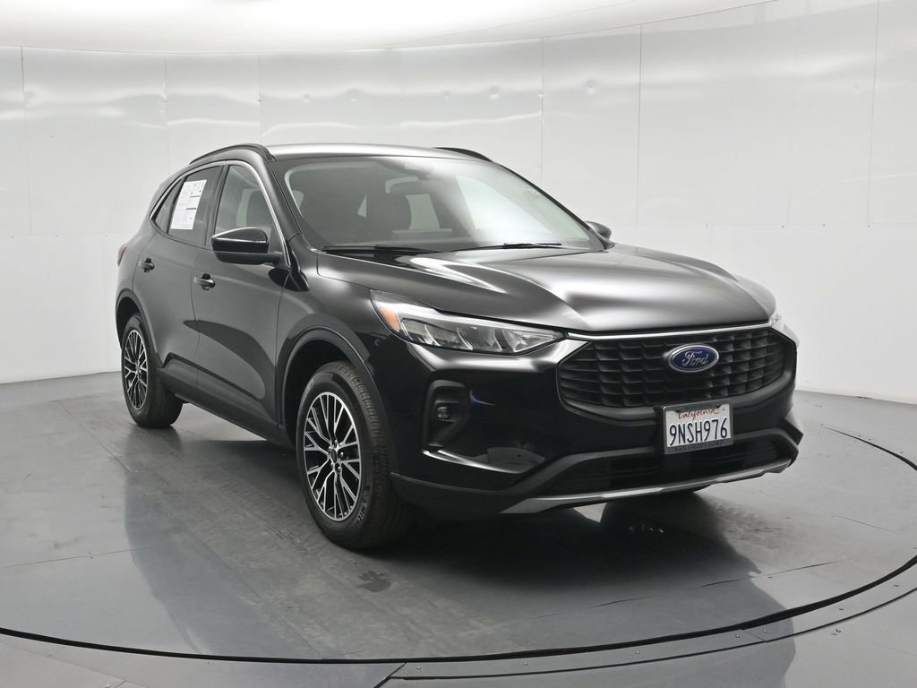 Certified 2023 Ford Escape SE FWD image 43