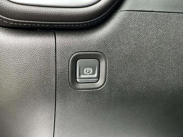 Used 2019 Chevrolet Silverado 1500 RST w/ All-Star Edition image 31