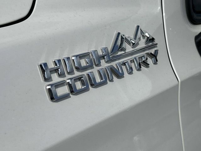 Used 2024 Chevrolet Tahoe High Country image 10