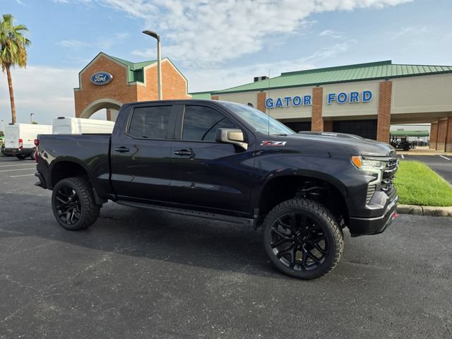 Used 2023 Chevrolet Silverado 1500 LT Trail Boss w/ Protection Package AWD/4WD image 2
