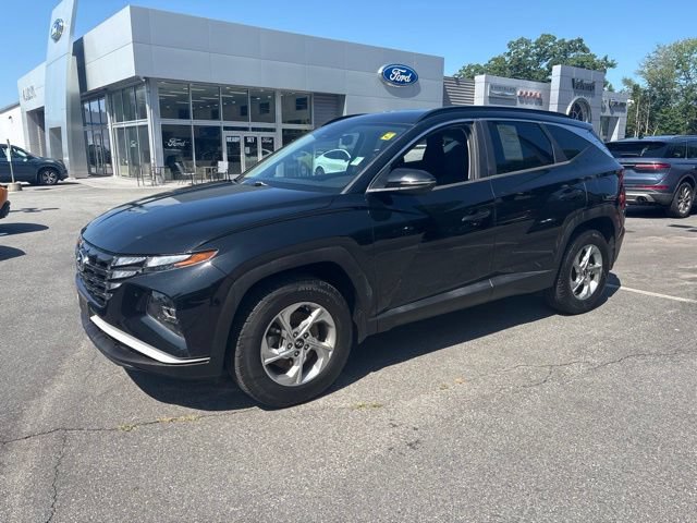 Used 2022 Hyundai Tucson SEL w/ Cargo Package AWD/4WD image 2
