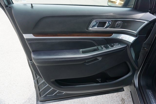 Certified 2018 Ford Explorer Limited image 24