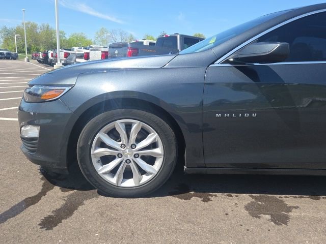 Used 2020 Chevrolet Malibu LT FWD image 13