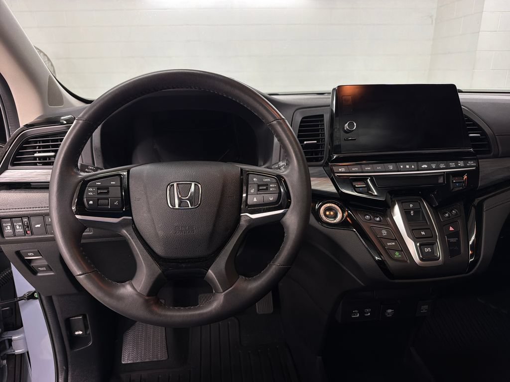 Used 2025 Honda Odyssey Elite image 9