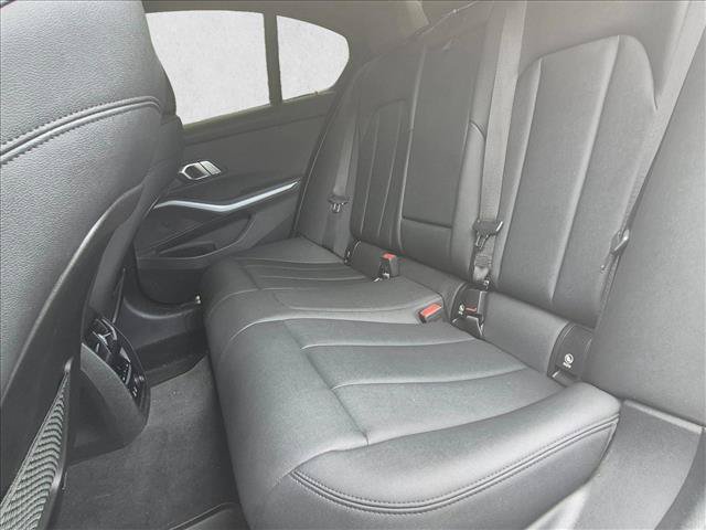 Used 2020 BMW 330i xDrive Sedan w/ Convenience Package AWD/4WD image 17