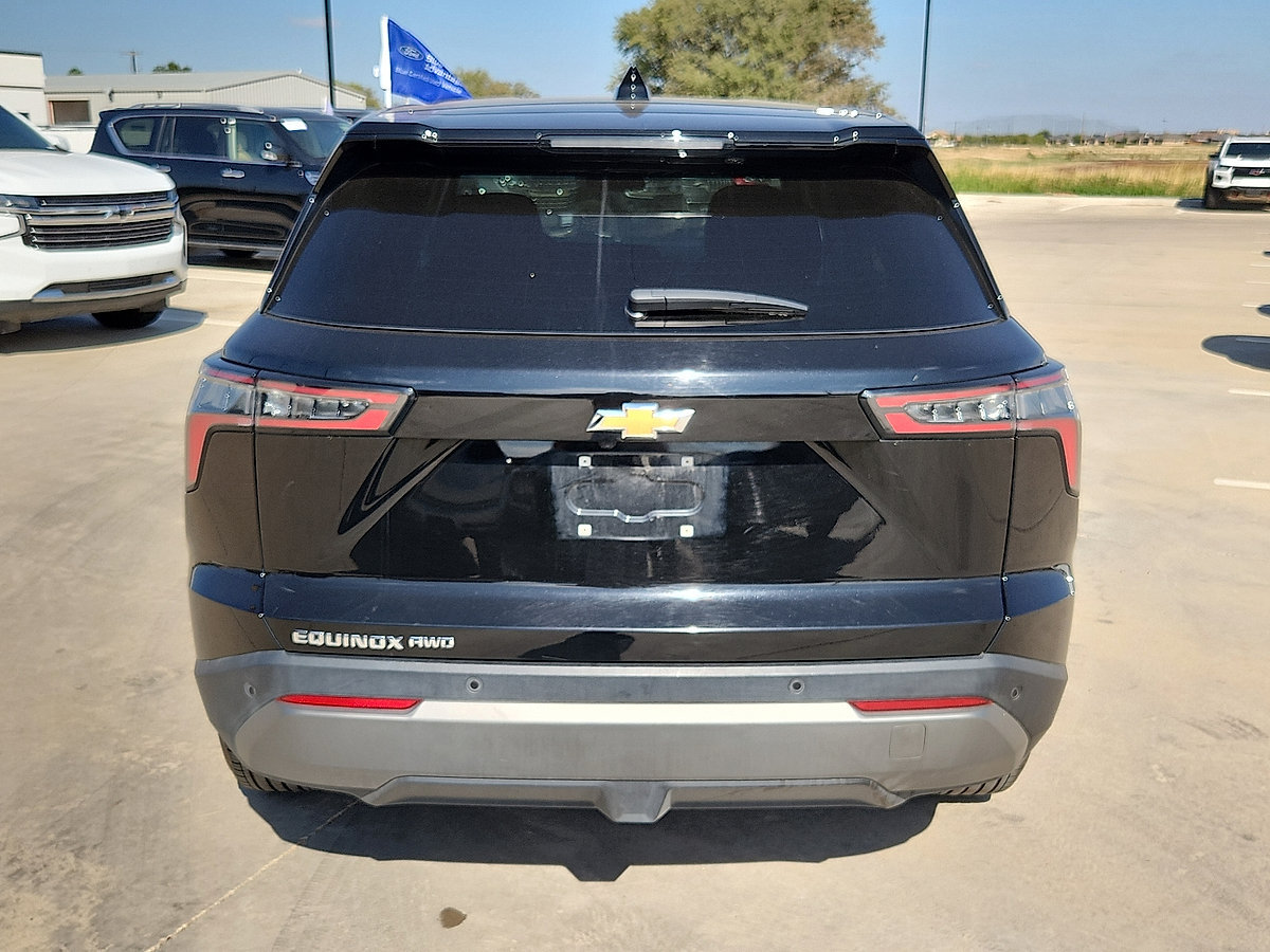 Used 2026 Chevrolet Equinox LT AWD/4WD image 4