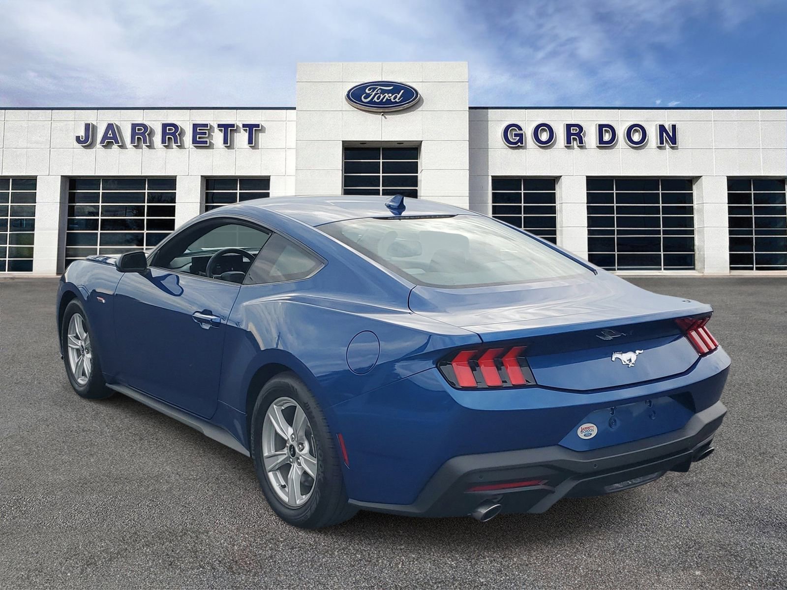 Certified 2024 Ford Mustang Coupe RWD image 3