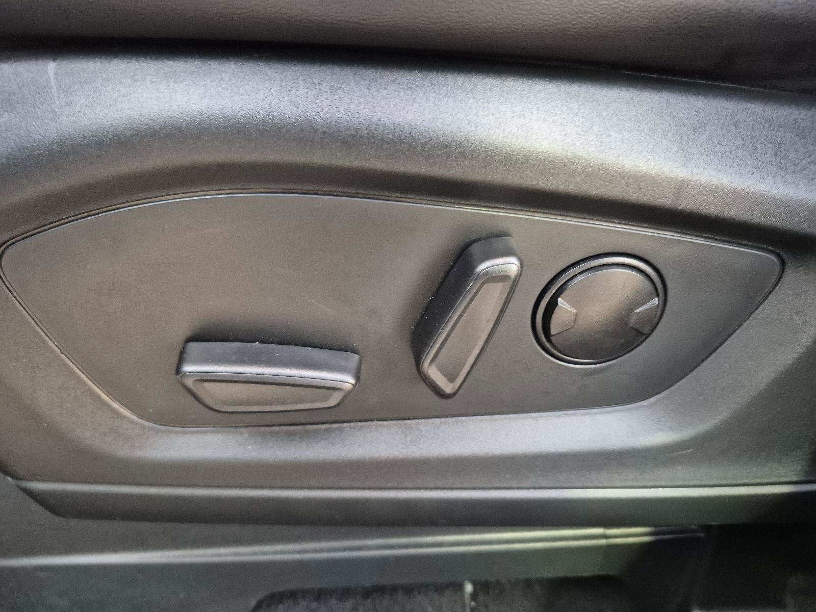 Certified 2023 Ford Explorer XLT w/ Equipment Group 202A image 12