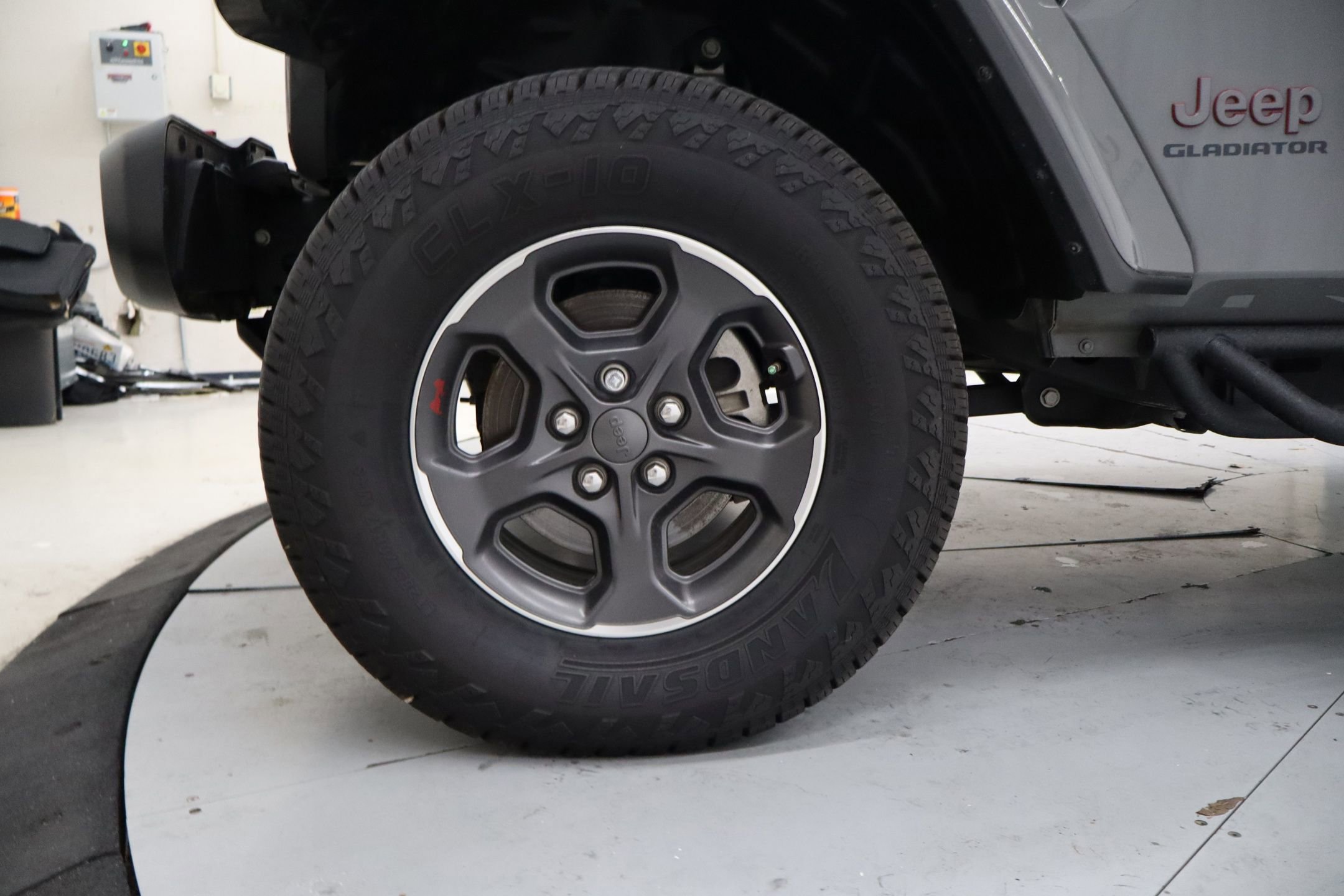 Used 2021 Jeep Gladiator Rubicon image 10