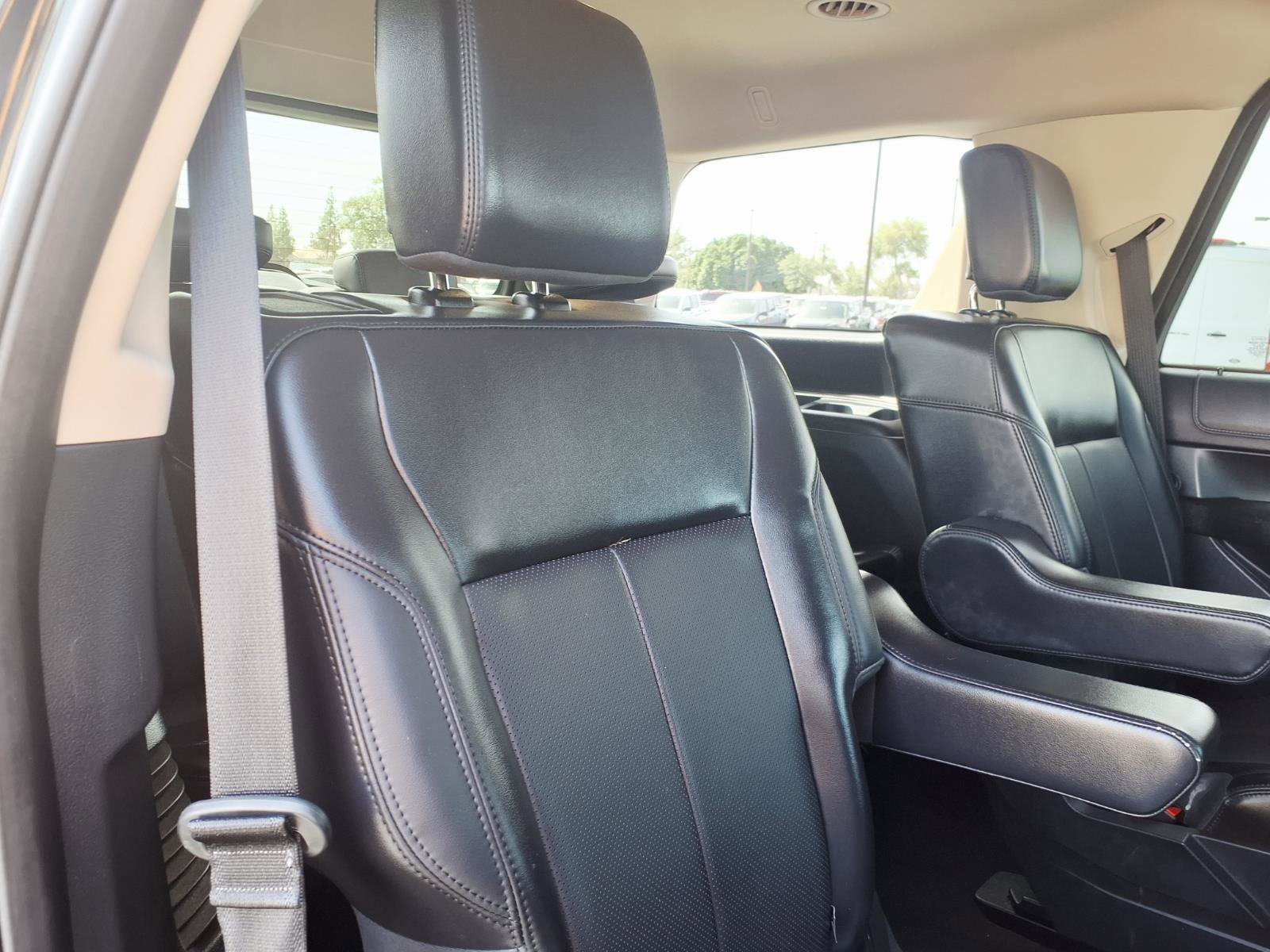 Certified 2023 Ford Expedition XLT RWD image 15