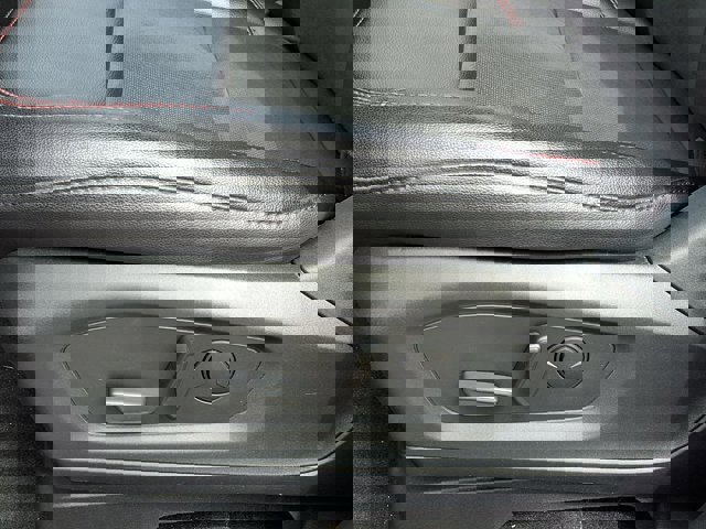 Certified 2023 Ford Explorer ST-Line image 6