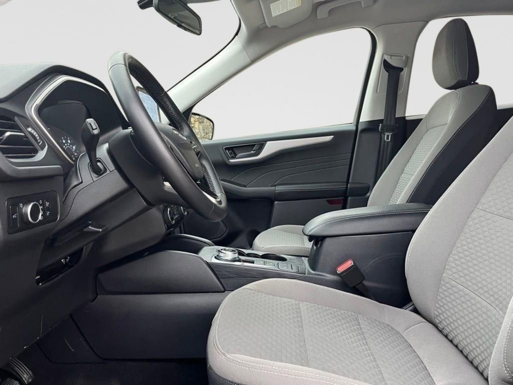 Certified 2022 Ford Escape SE w/ SE Sport Appearance Package AWD/4WD image 19