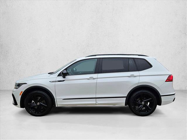 Used 2023 Volkswagen Tiguan SE R-Line FWD image 9