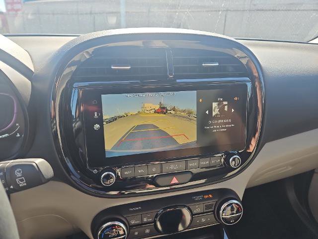 Used 2023 Kia Soul EX image 10