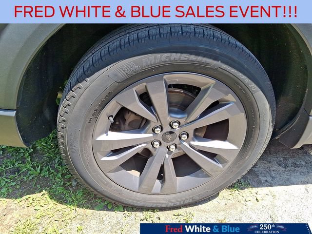 Certified 2023 Ford Explorer XLT w/ Equipment Group 202A AWD/4WD image 9
