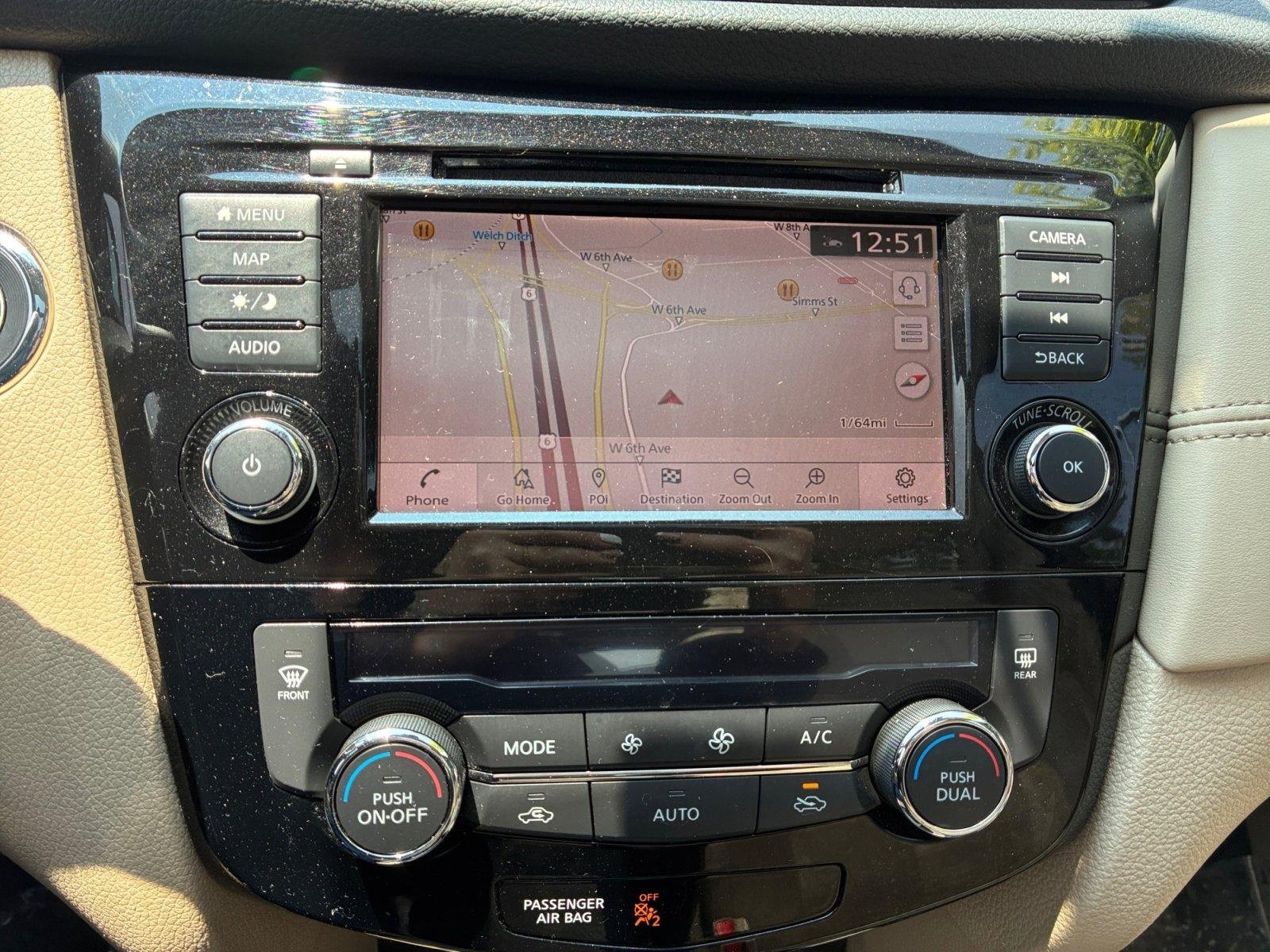 Used 2018 Nissan Rogue SL w/ Premium Package FWD image 28
