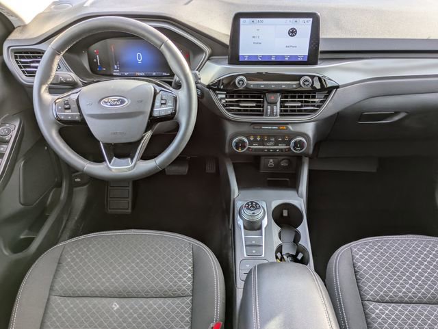 Certified 2024 Ford Escape Active AWD/4WD image 15