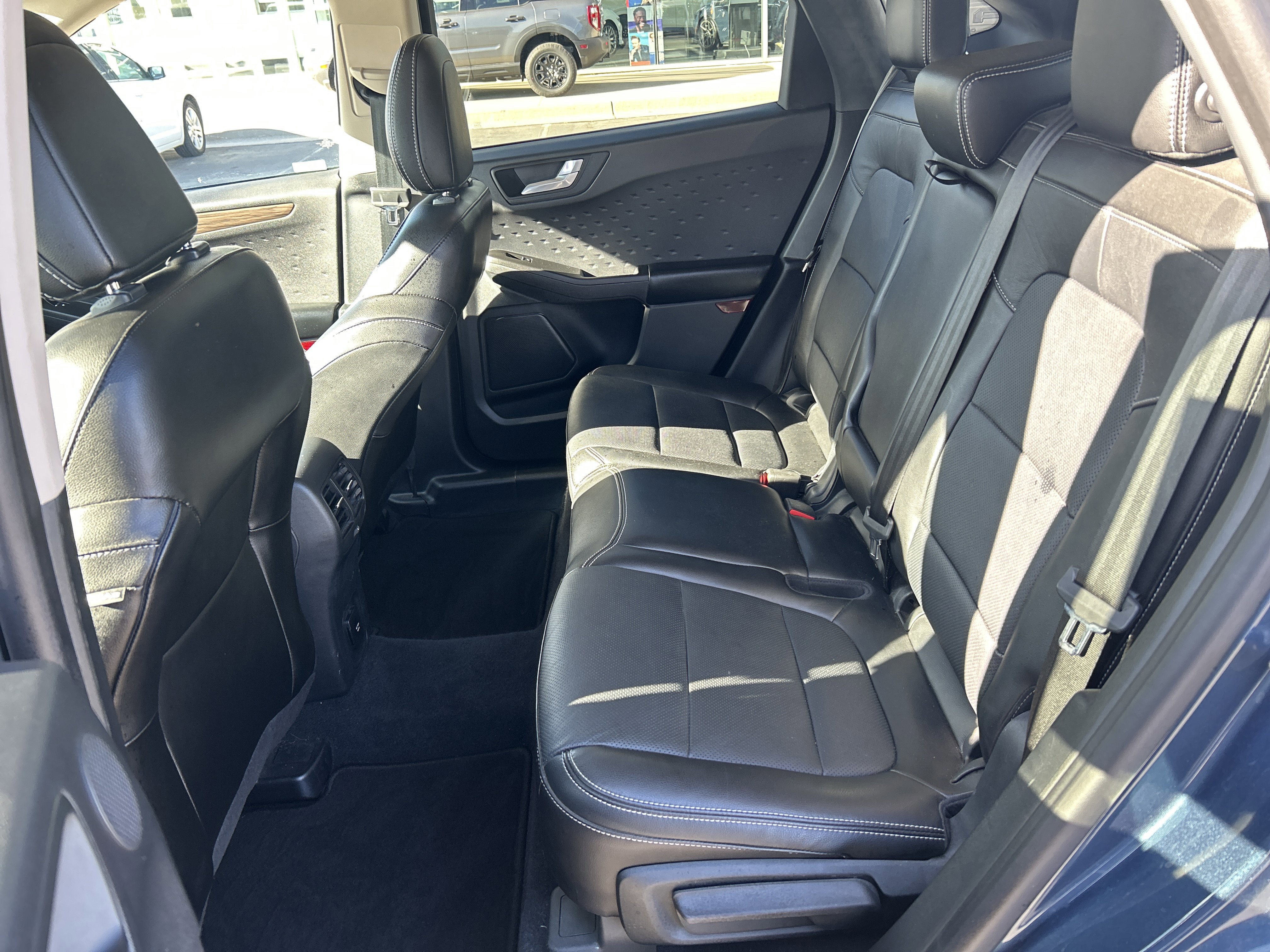 Certified 2020 Ford Escape Titanium w/ Titanium Premium Package 2.0 image 25