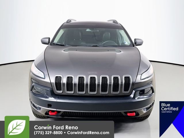 Used 2018 Jeep Cherokee Trailhawk AWD/4WD image 2