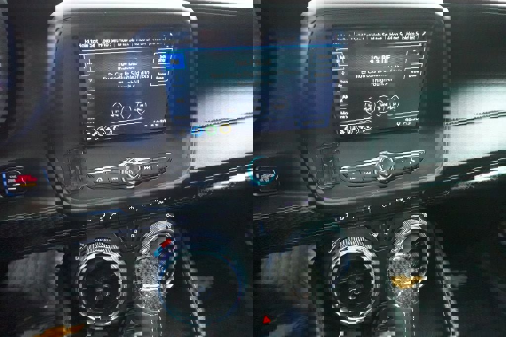 Used 2019 Chevrolet Camaro LT image 12