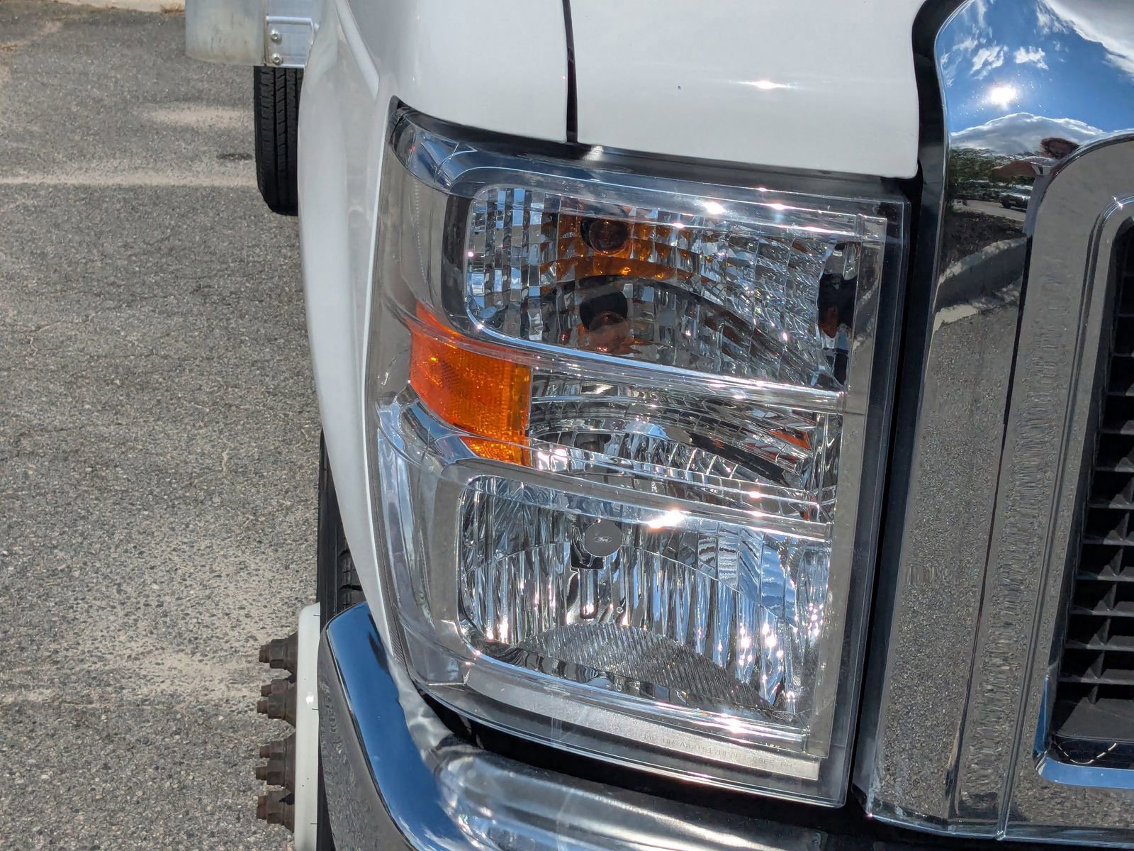 Certified 2024 Ford E-350 and Econoline 350 Super Duty w/ Power Windows & Locks Group image 11