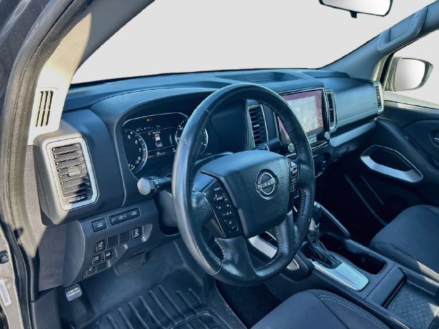 Used 2022 Nissan Frontier SV AWD/4WD image 13