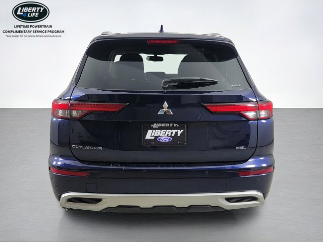 Used 2024 Mitsubishi Outlander SEL AWD/4WD image 4