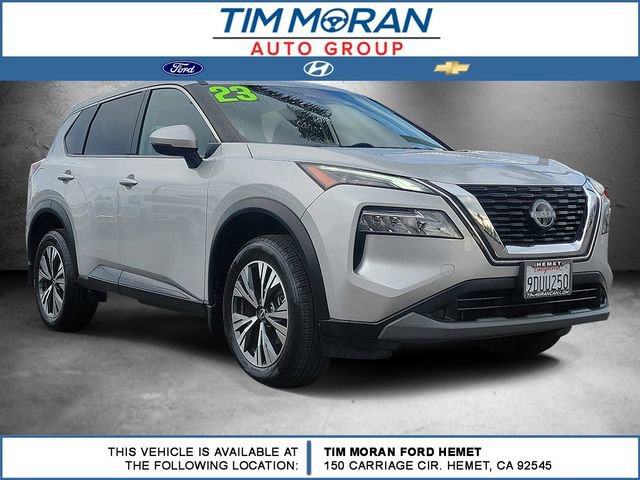 Used 2023 Nissan Rogue SV image 1