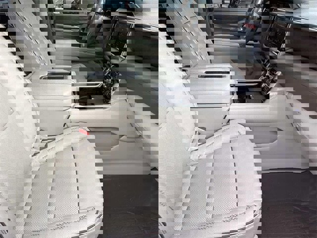 Used 2021 GMC Yukon Denali w/ Denali Premium Package image 24