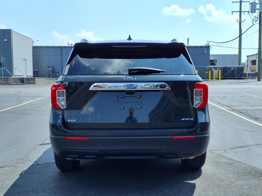 Certified 2023 Ford Explorer XLT image 5