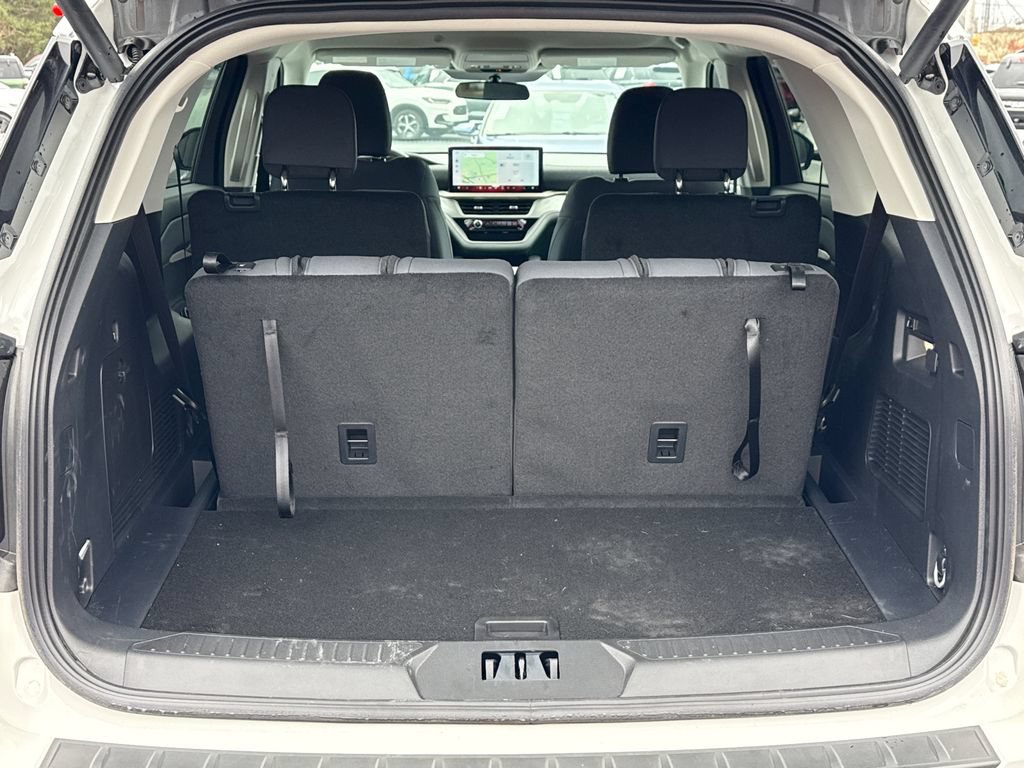 Certified 2026 Ford Explorer Active RWD image 18