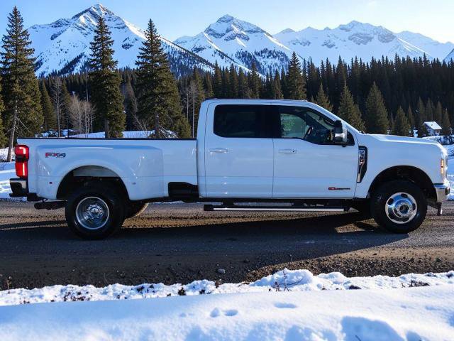 Certified 2024 Ford F350 Lariat image 2