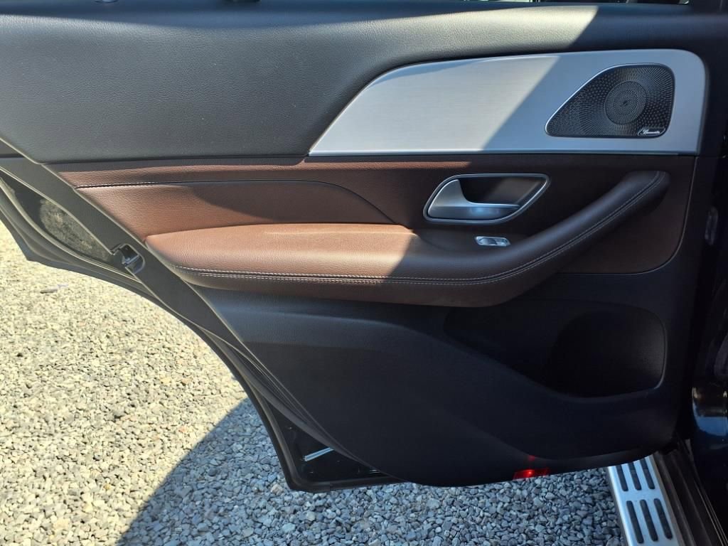 Used 2022 Mercedes-Benz GLE 350 4MATIC image 7