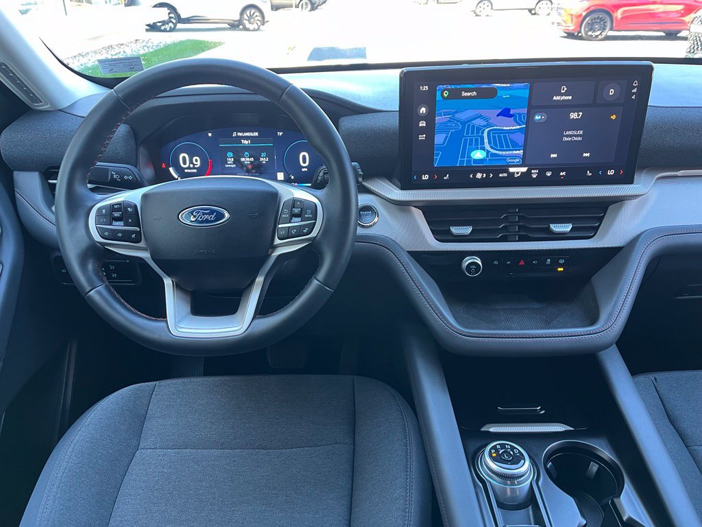 Certified 2025 Ford Explorer Active AWD/4WD image 16