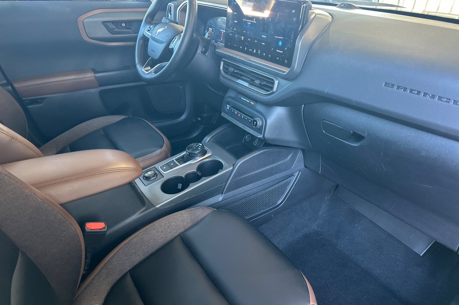 Certified 2025 Ford Bronco Sport Outer Banks w/ Outer Banks Tech Package+ AWD/4WD image 15