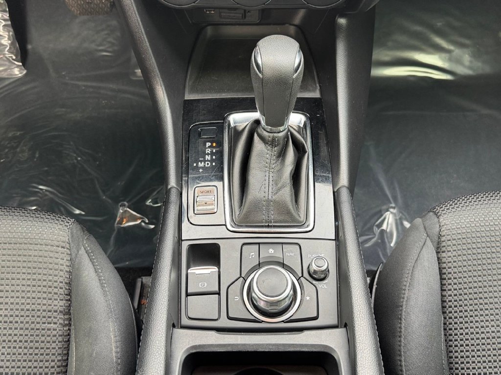 Used 2018 MAZDA MAZDA3 Sport w/ Preferred Equipment Package FWD image 14