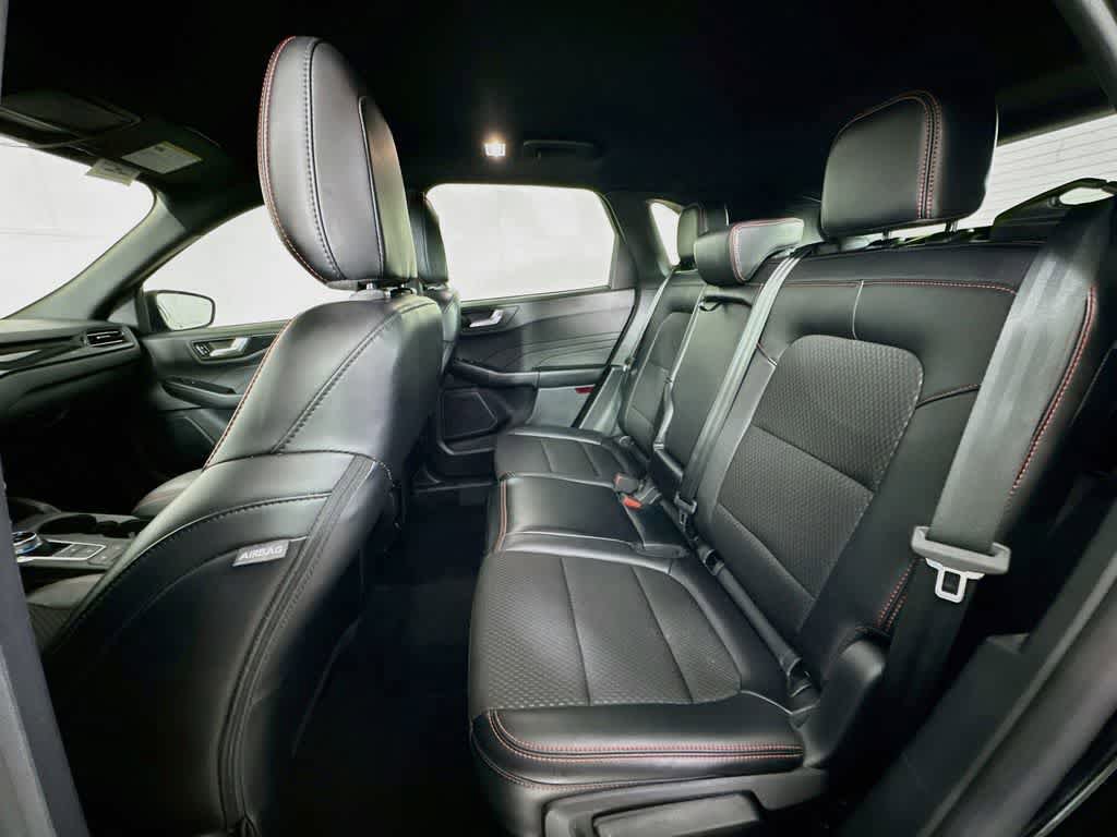 Certified 2025 Ford Escape ST-Line FWD image 13