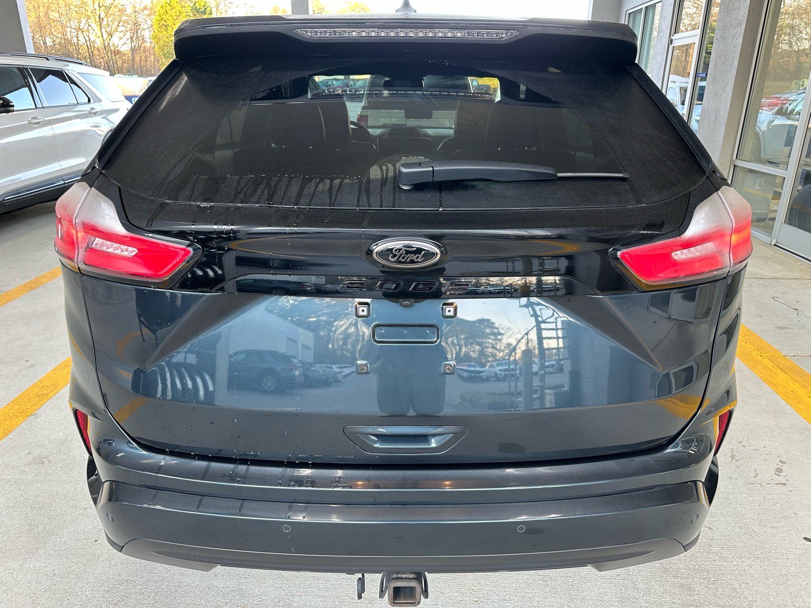 Certified 2024 Ford Edge ST-Line w/ Class II Trailer Tow Package AWD/4WD image 11
