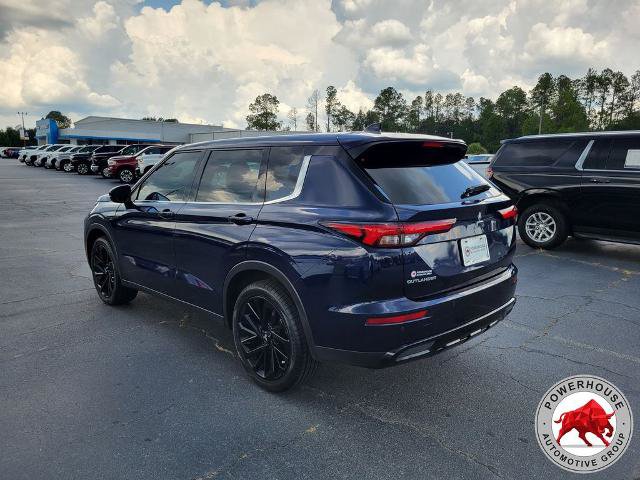 Used 2022 Mitsubishi Outlander SEL Black Edition FWD image 3
