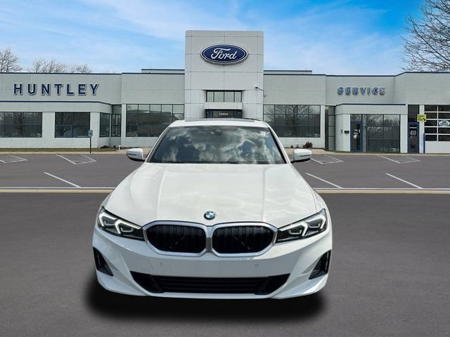 Used 2023 BMW 330i xDrive Sedan w/ Premium Package AWD/4WD image 2